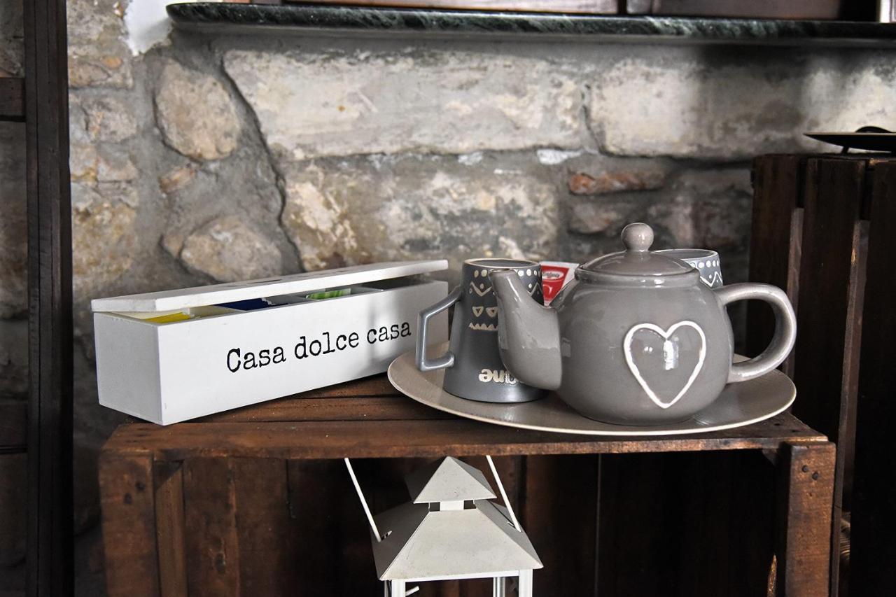 Prigioni House Bed and Breakfast Peschiera del Garda Exteriör bild