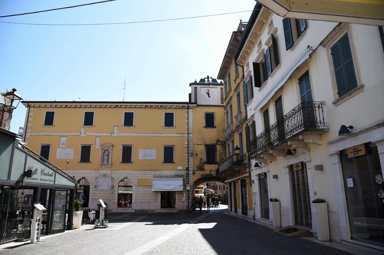 Prigioni House Bed and Breakfast Peschiera del Garda Exteriör bild