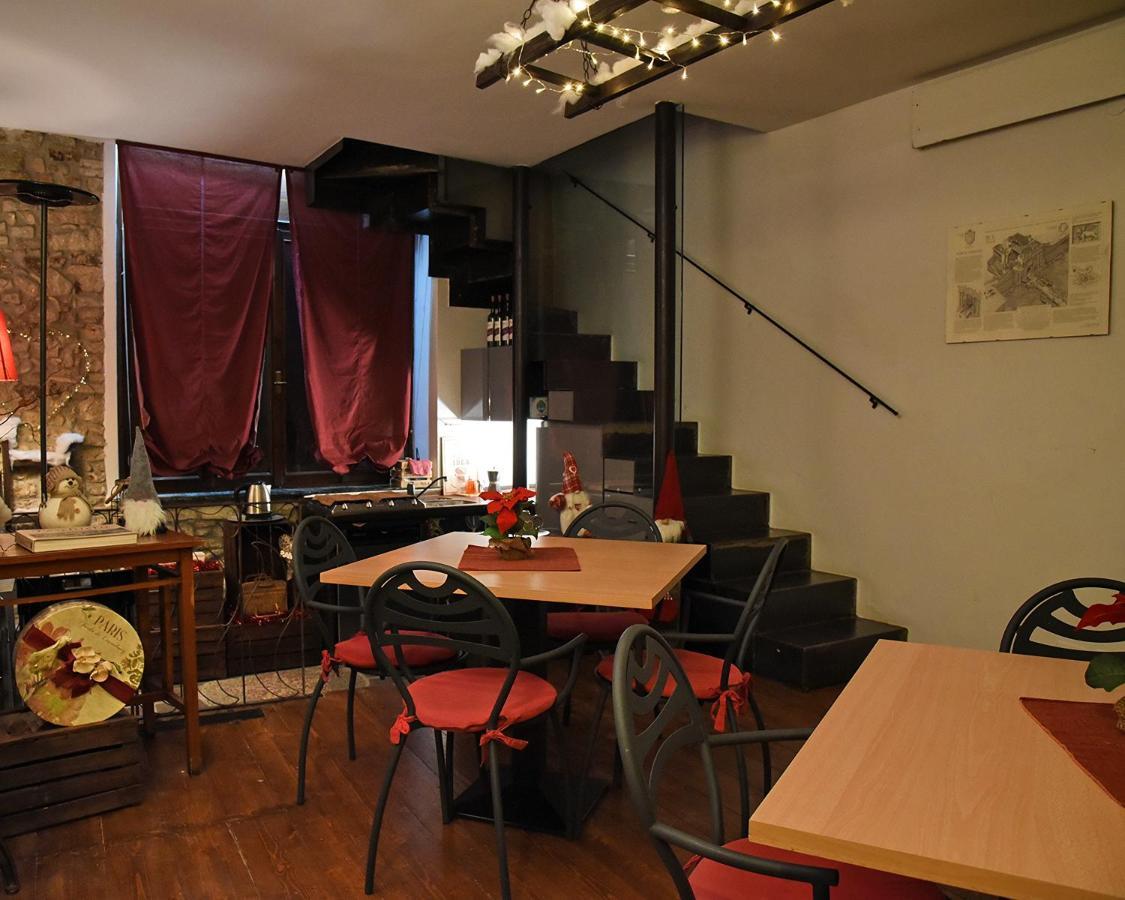 Prigioni House Bed and Breakfast Peschiera del Garda Exteriör bild
