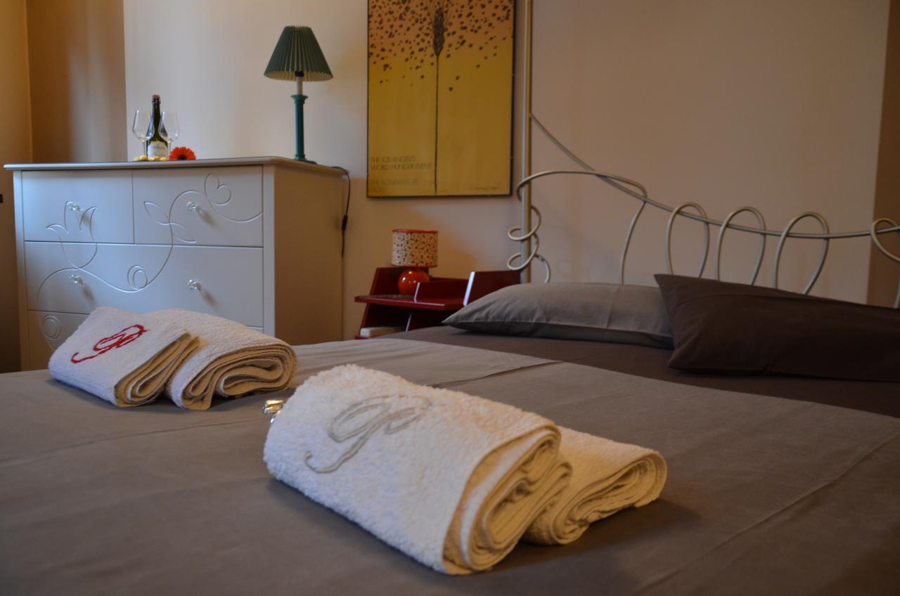 Prigioni House Bed and Breakfast Peschiera del Garda Exteriör bild