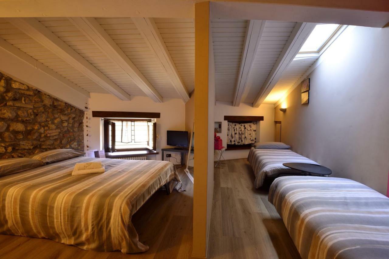 Prigioni House Bed and Breakfast Peschiera del Garda Exteriör bild