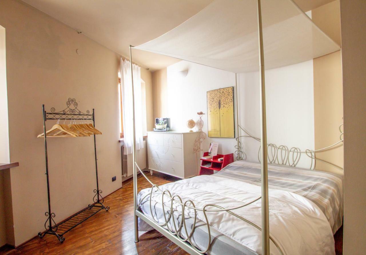 Prigioni House Bed and Breakfast Peschiera del Garda Exteriör bild